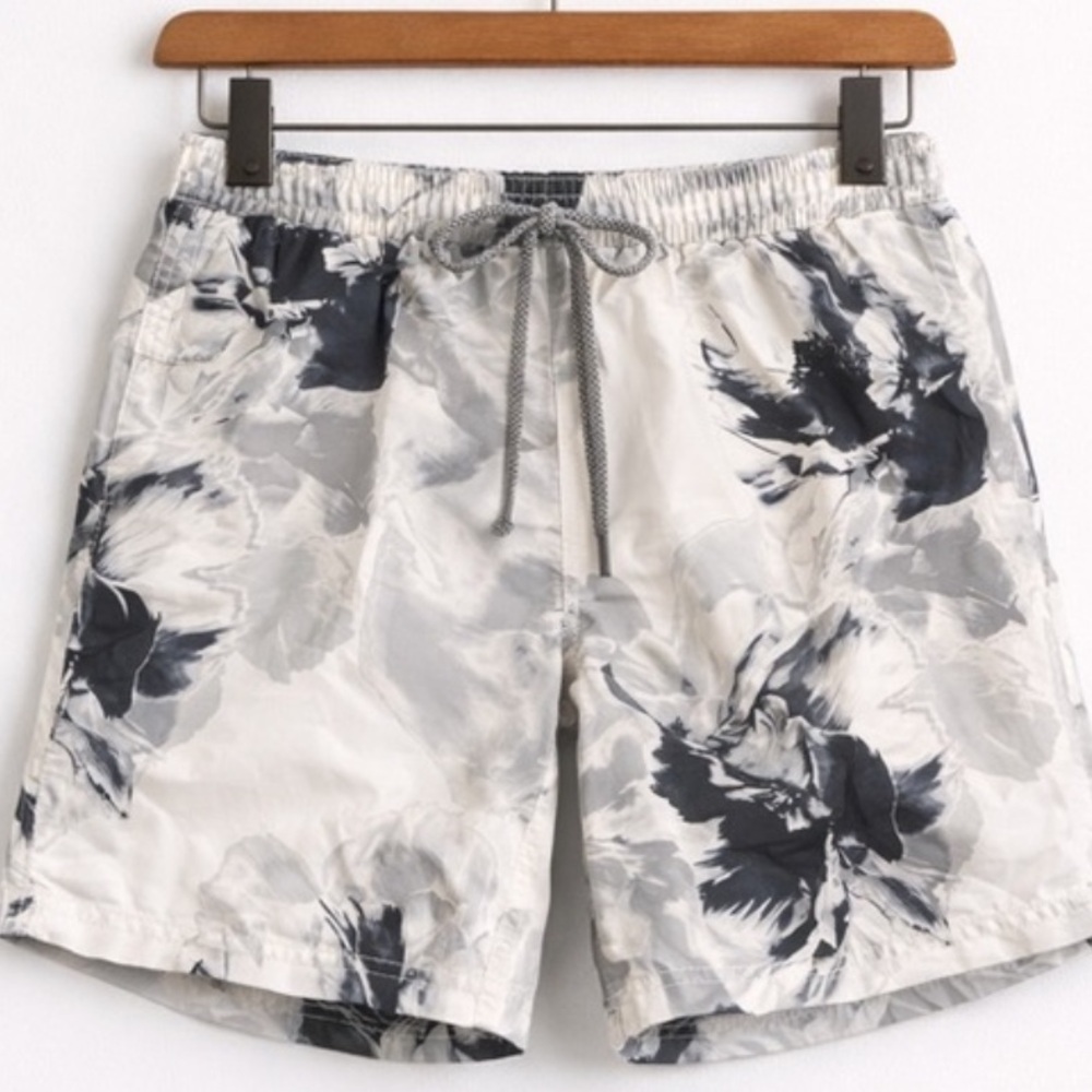 International Concepts Men’s Swim Shorts — Size S — Black/Gray Floral